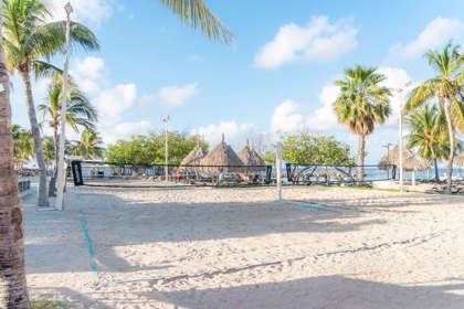 /Jan_Thiel_Beach-1.jpg